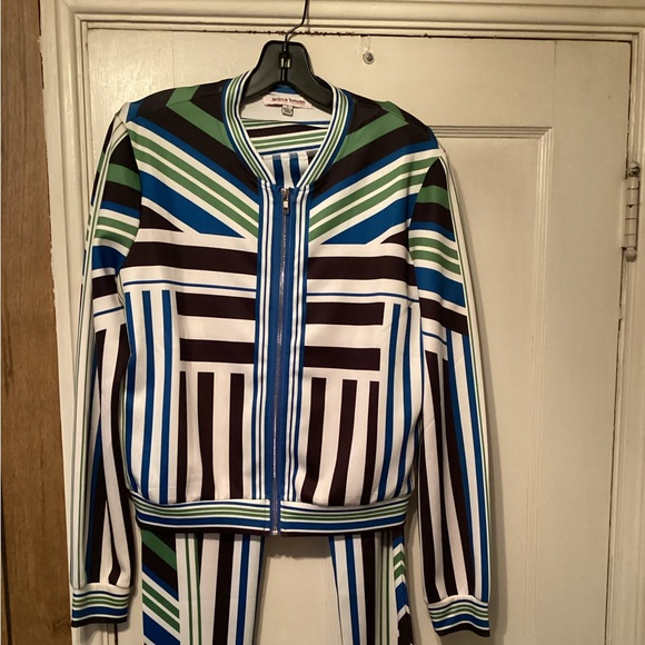 Track Suit - Picture 3 of 6